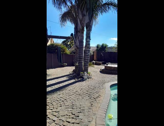 3 BEDROOM PROPERTY TO RENT IN BRENTHURST